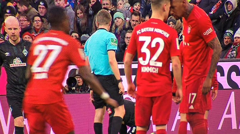 SỐC! 2 sao Bayern dùng "thiết đầu công", nội bộ bùng nổ