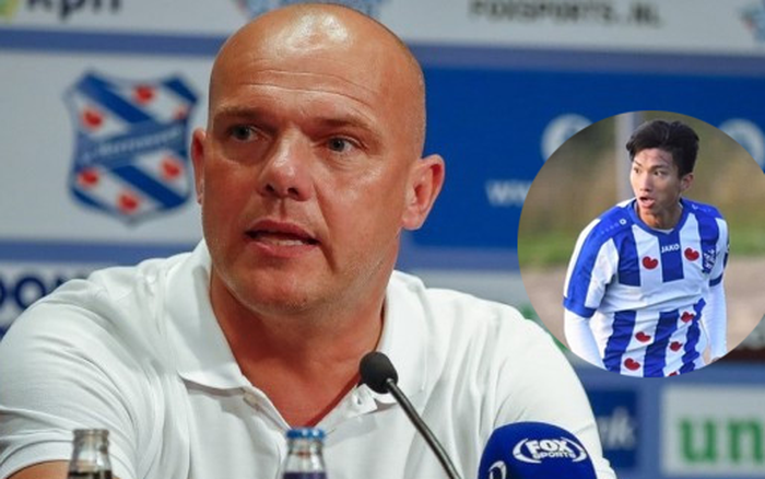 Quá rõ! HLV Heerenveen xác nhận, chốt cơ hội ra sân của Văn Hậu