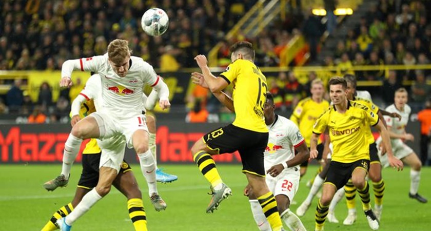 Dortmund hòa trên thế thắng, NHM điên tiết chỉ trích: "Thi đấu kiểu đó gặp PSG chỉ có chết"