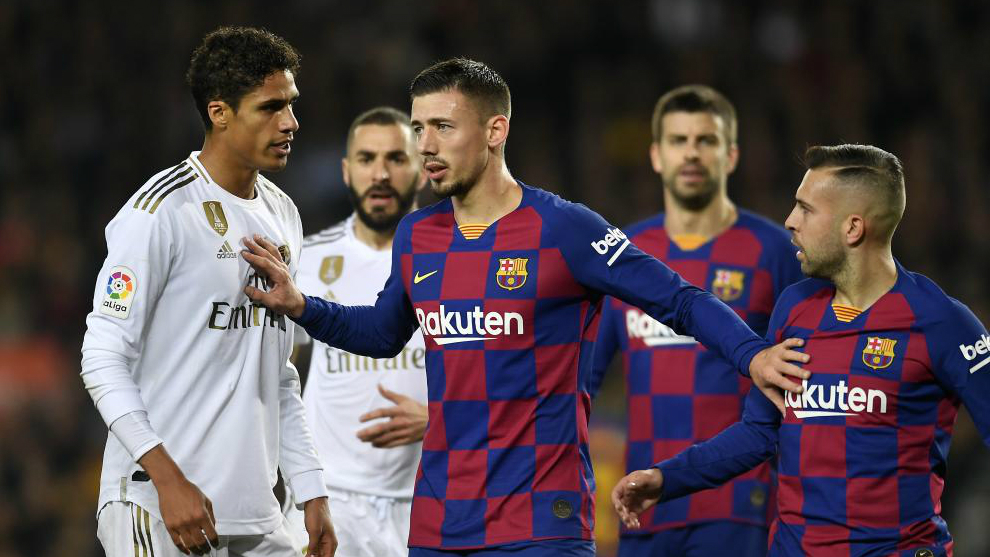 Bị tố "bỏ bóng đá người", sao Barca lên tiếng cay đắng