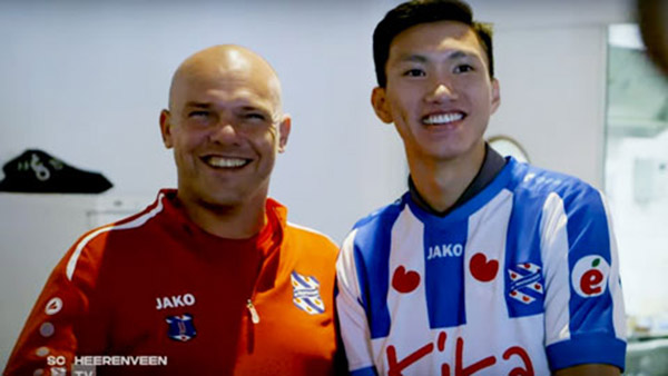 HLV Heenrenveen tiết lộ lý do tạo cơ hội ra sân cho Đoàn Văn Hậu