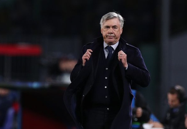 Ancelotti dùng 'quyền lực tối thượng', Man Utd khóc hận trên thương trường