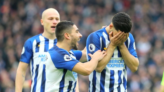 Ghi bàn thắng lịch sử CLB, sao Premier League ôm mặt bật khóc ngay trên sân