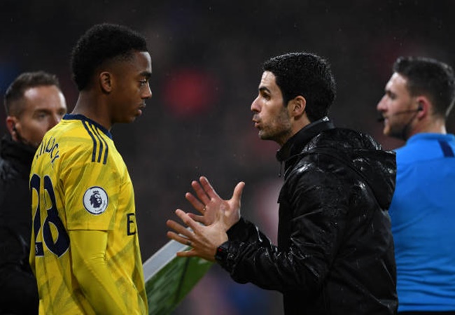 Khen Arteta 1 câu, sao Arsenal 'phủi sạch' mọi công lao của Emery