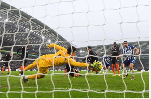 Ảnh bài viết Kepa hóa "người nhện" cũng chỉ làm nền cho siêu phẩm