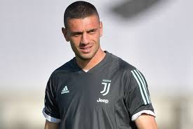 Everton nhảy vào cuộc đua cạnh tranh Demiral với 2 đại gia Anh