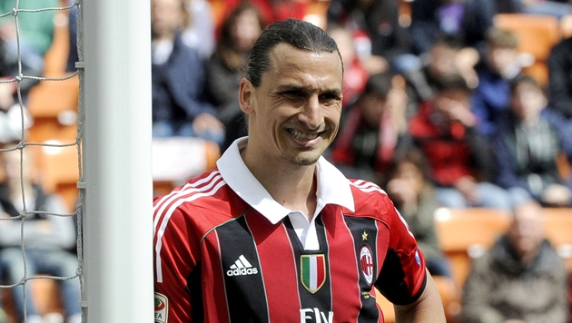 Lần gần nhất có Ibrahimovic, AC Milan ra sân với đội hình nào?