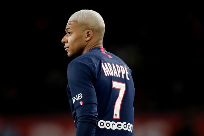 Ảnh bài viết Chỉ 1 hành động, NHM Man City hí hửng mơ về "họng pháo" 200 triệu