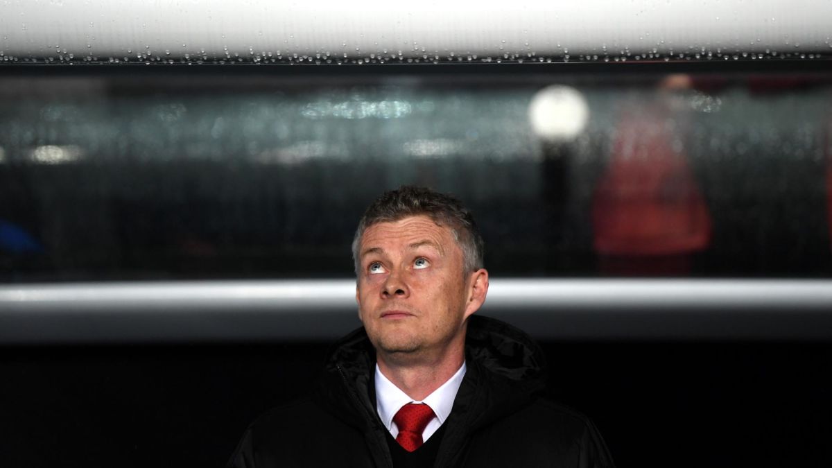 Solskjaer biết sai vẫn làm, đừng hỏi tại sao Man Utd thảm bại
