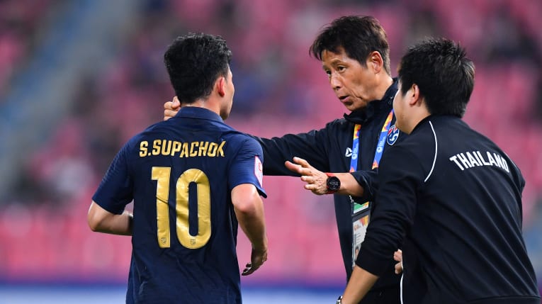 Ảnh bài viết “Cà khịa” Việt Nam, người Thái lộ "nguyên hình", nhận cái kết cực đắng