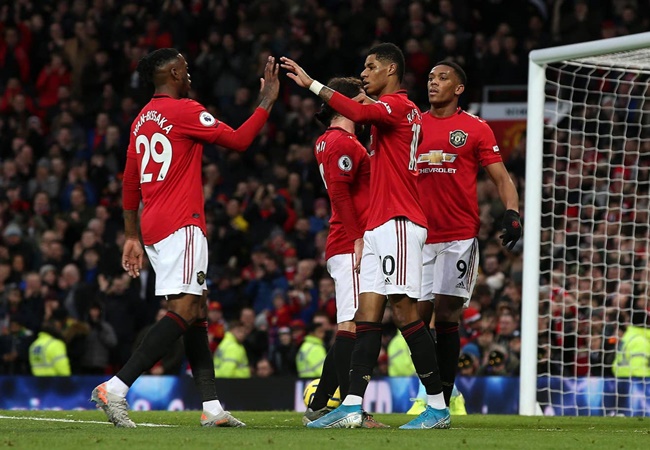 Ngoại Hạng Anh coi chừng! Man Utd đã chán làm 'Robin Hood'
