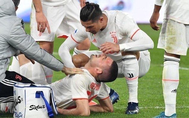Sao Juventus chấn thương, Ronaldo gửi lời nhắn đầy xúc động
