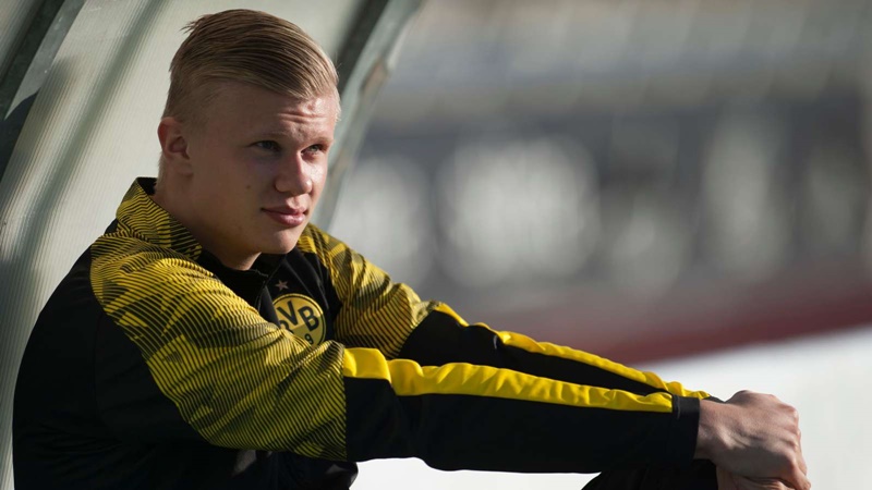 Chủ tịch lên tiếng, bảo vệ "bom tấn" mùa đông của Dortmund trước sức ép dư luận