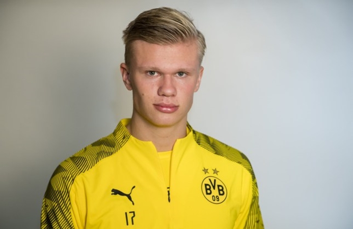 Haaland lộ điều khoản bí mật, sếp lớn Dortmund nói 1 câu khiến đại gia hụt hẫng