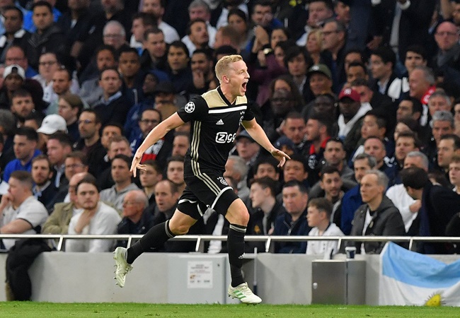 Man Utd không có cửa, rõ thời gian 'cực phẩm Ajax' tới Real Madrid