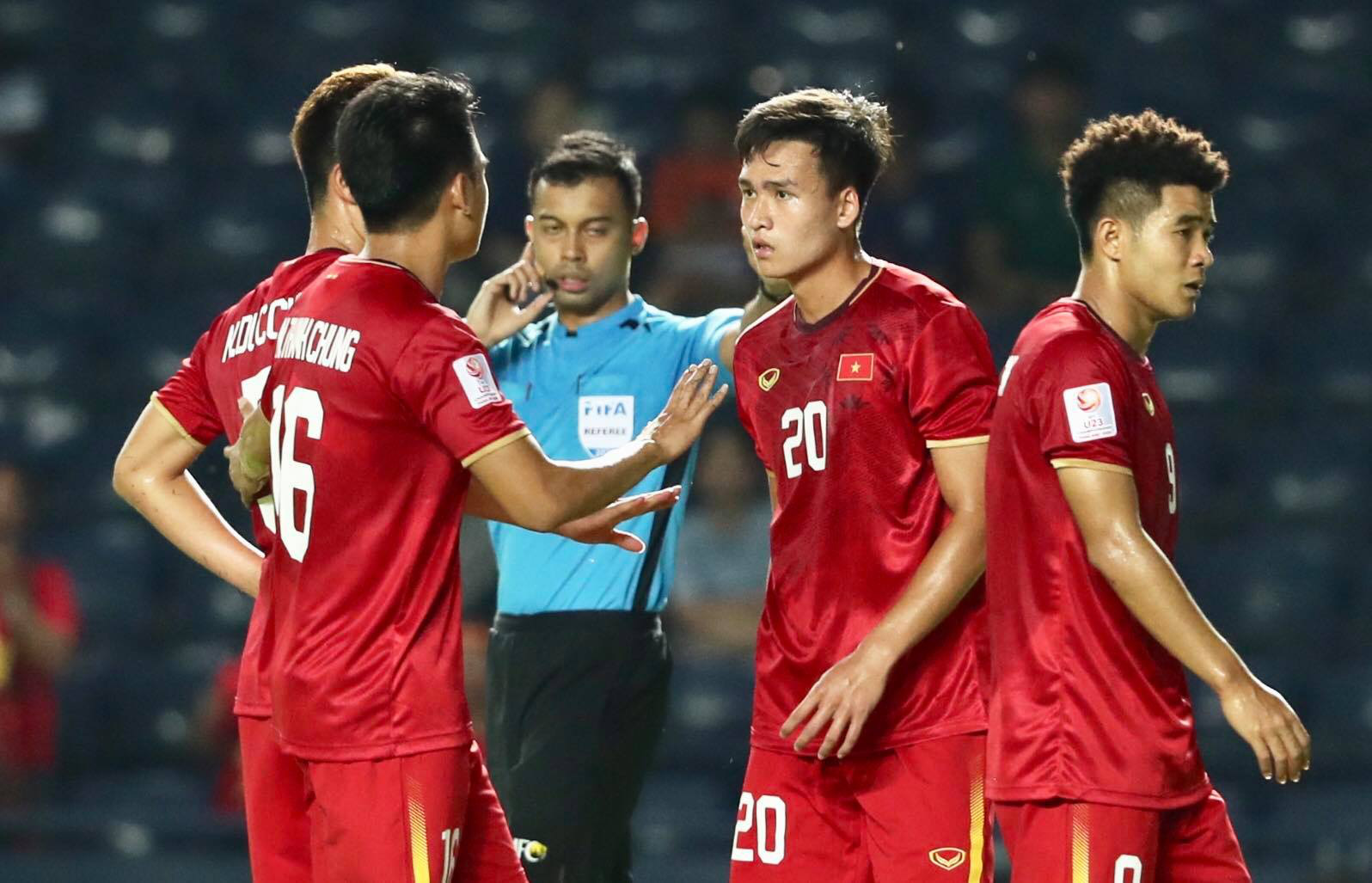 Đừng cay nghiệt, U23 Việt Nam đá vậy là tốt rồi!