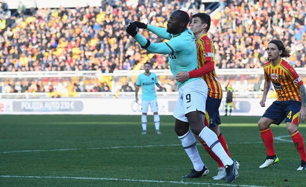 Lukaku kém duyên, Inter Milan sa lầy ở Via del Mare
