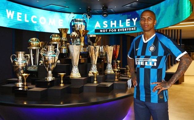 Có Ashley Young và Victor Moses, Inter Milan sẽ thay đổi ra sao?