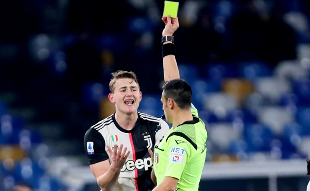 Ảnh bài viết Mắc lỗi khi gặp Napoli, De Ligt vẫn được sao Juventus bênh vực