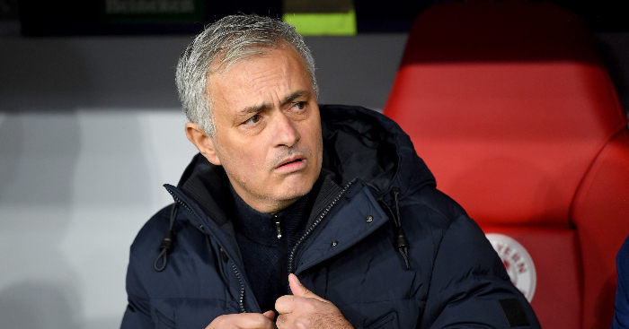 Quyết đón "siêu tiền vệ" 40 triệu, Mourinho nhận lời cảnh báo "kinh hoàng"