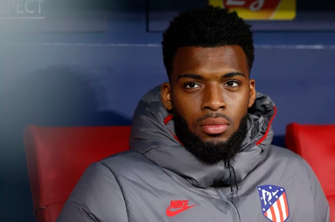 Khỏa lấp đôi cánh, Bayern cưu mang "ngôi sao điểm 0" tại thành Madrid