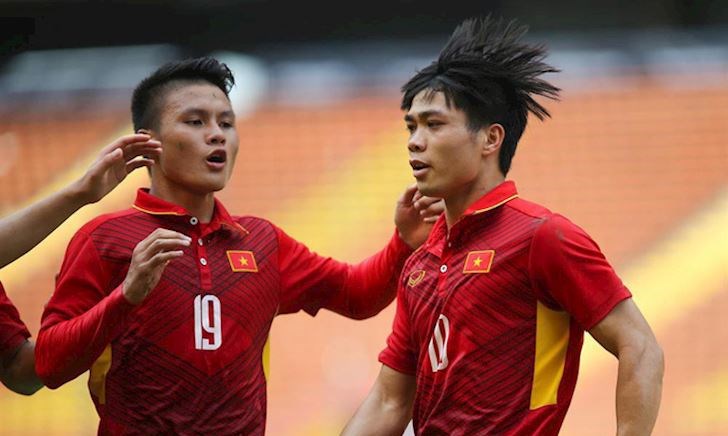 Ảnh bài viết Trở lại Việt Nam, thầy Park đi xem cuộc tỷ thí giữa Quang Hải và Công Phượng