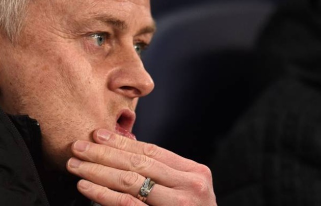 Dính thẻ đỏ, Solskjaer tuyên bố khó ngờ về Matic