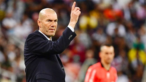 "Zidane đưa tôi đến văn phòng riêng và bất ngờ..."