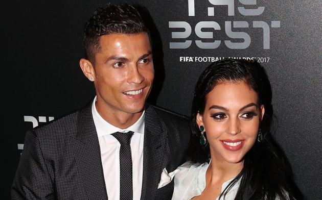 Ảnh bài viết Ăn mừng sinh nhật, Ronaldo không quên cảm ơn Georgina Rodriguez