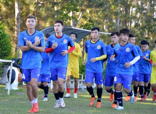 CHÍNH THỨC: Lật kèo Bình Định, HAGL mang 9 sao trẻ cho đội Hạng Nhì mượn