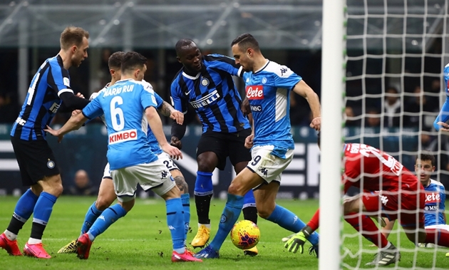 Lukaku "tịt ngòi", Inter Milan thua sốc trên sân nhà