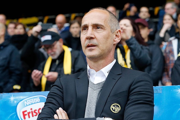 Dortmund nhắm "kẻ chinh phục danh hiệu" nhằm thay thế Favre