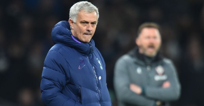 Mourinho: Một tuần khó khăn với chúng tôi