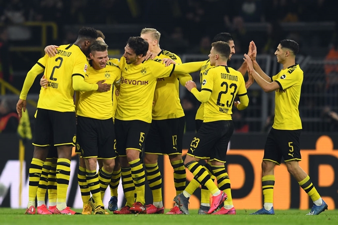 22 bàn/5 vòng, Dortmund "hack game" siêu hạng tàn sát Bundesliga