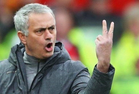 Ảnh bài viết Mourinho: "Đừng bảo tôi 2 cậu ấy có thể đá chính"