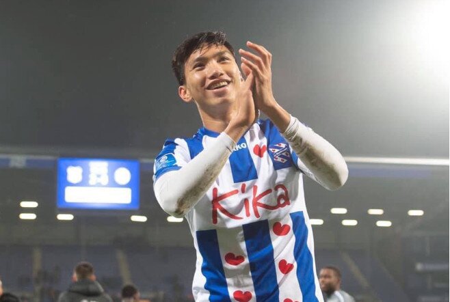 Trung vệ Heerenveen ra đi, Văn Hậu có đủ kiên nhẫn để được trọng dụng?