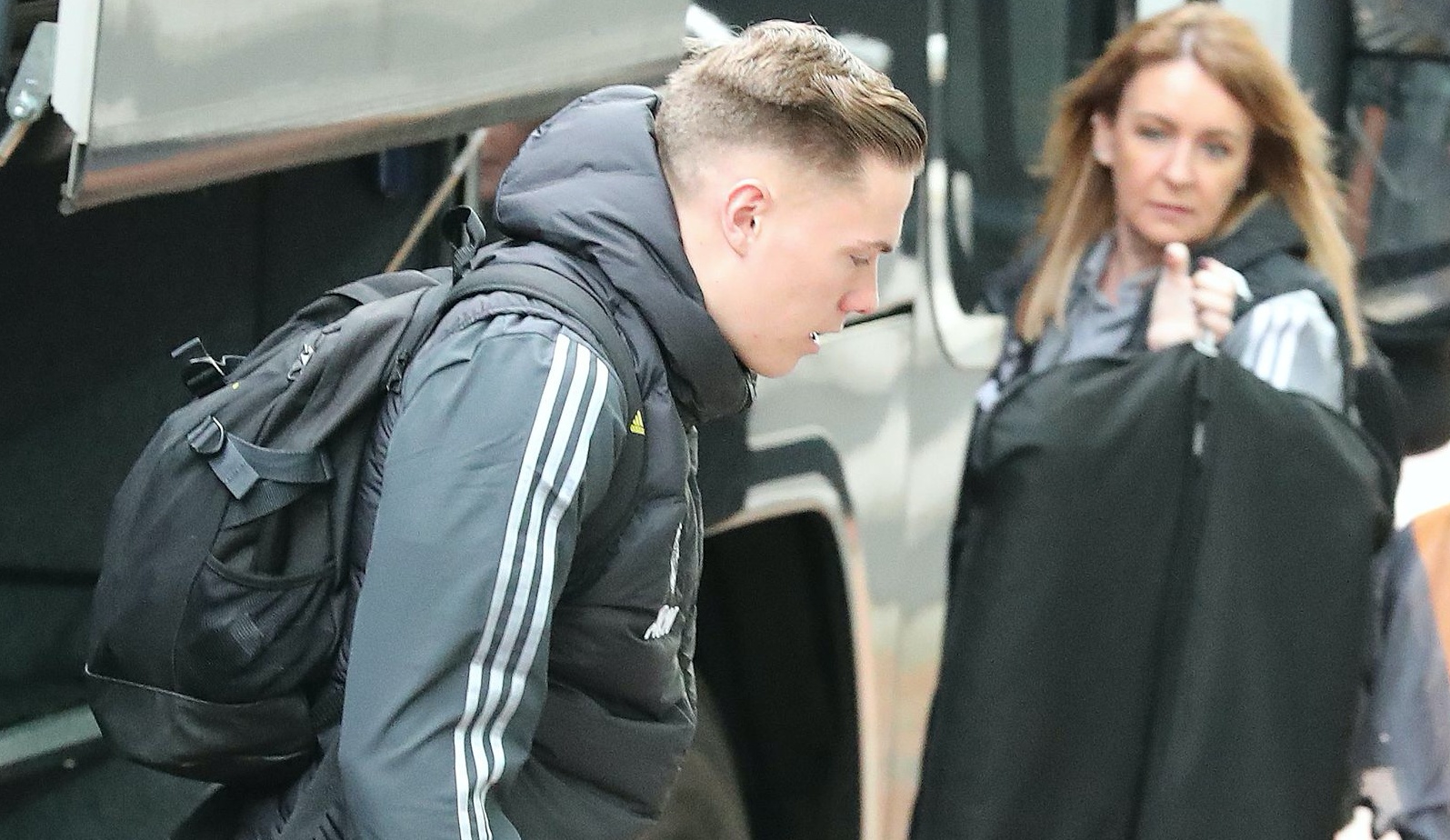 Ảnh bài viết XONG! Lingard & Pereira có mặt; Man Utd tạo nên bộ đôi mới toanh