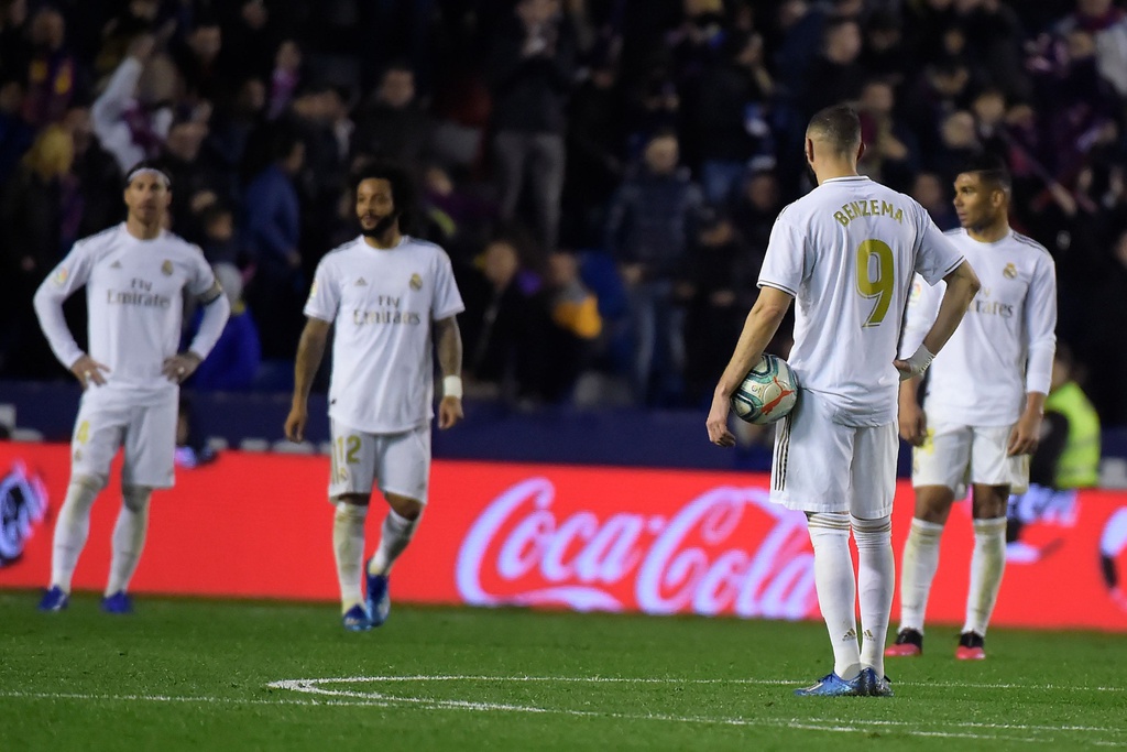 Bị "siêu gián điệp" giám sát, Real thua đau Man City?
