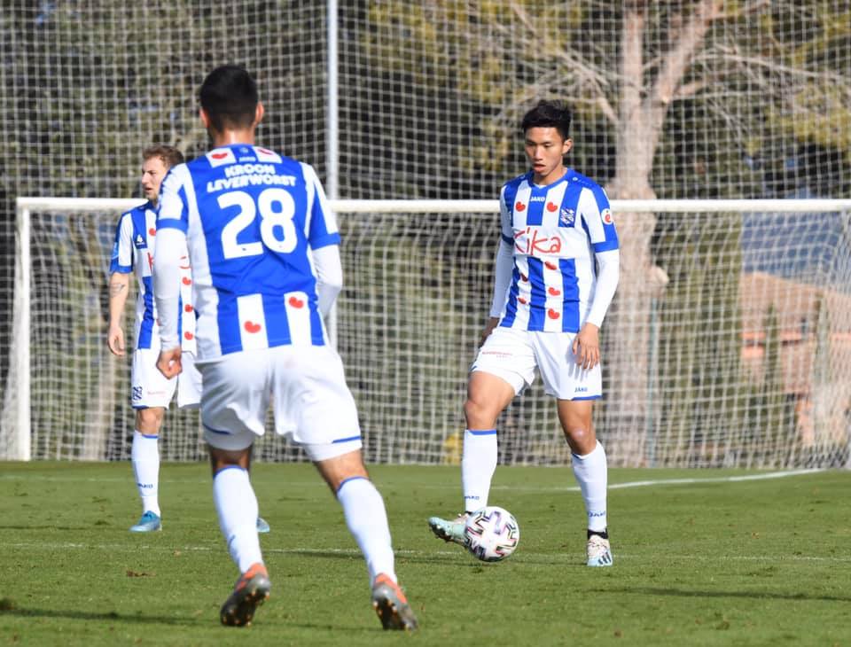 HLV Heerenveen hứng bão chỉ trích, cơ hội đến với Văn Hậu