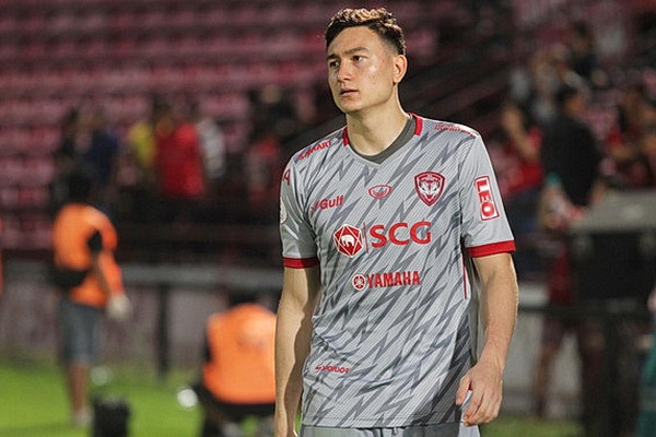 XONG! Văn Lâm nhận cú sốc lớn tại Muangthong United