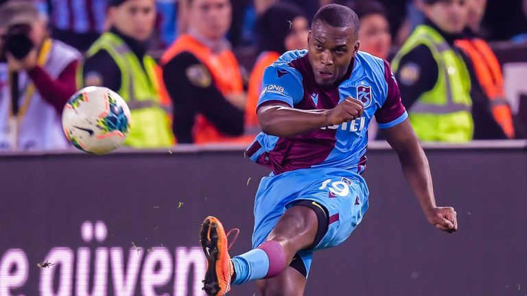 'Sát thủ' 30 tuổi, 2 lần vô địch Champions League bị cấm thi đấu 6 tháng vì tội 'đánh bạc'
