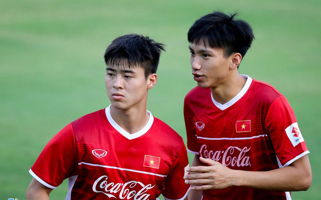 Ảnh bài viết BLV Quang Huy chỉ ra 2 cái tên đủ sức thay thế Duy Mạnh và Văn Hậu