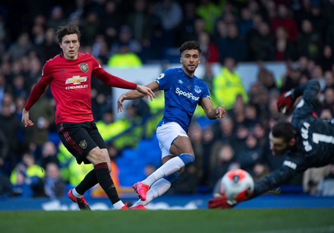 Man Utd ngậm trái đắng vì "họng pháo" khét tiếng vùng Merseyside