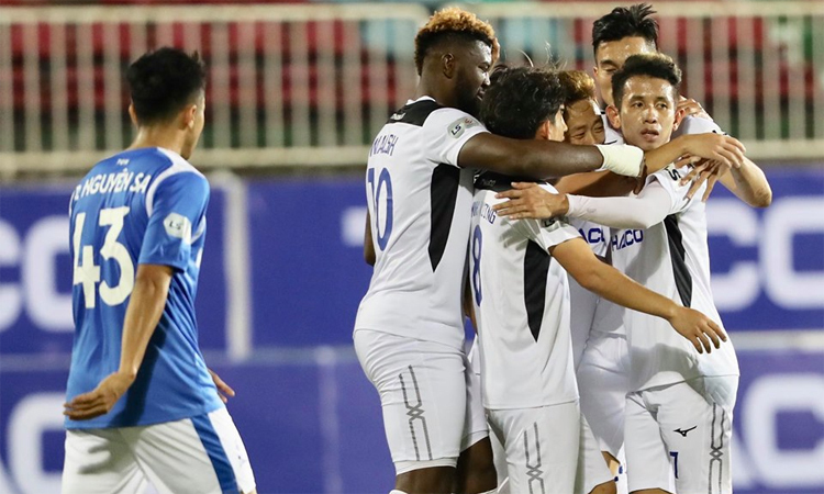 Thấy gì từ trận ra quân V-League 2020 của đội bóng bầu Đức?