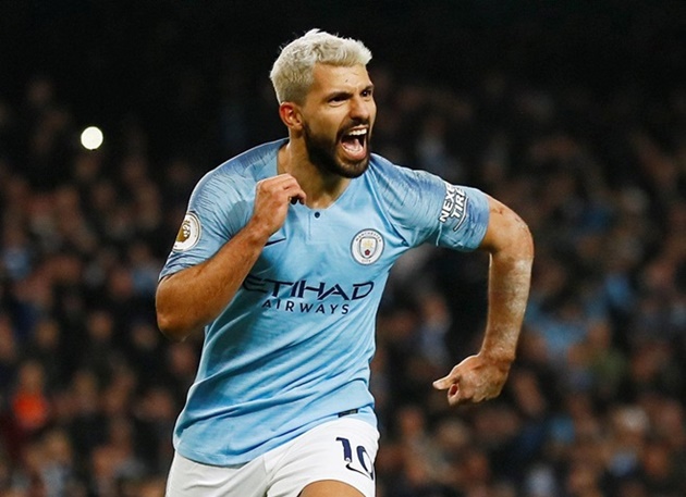Kun Aguero đứng trước cơ hội xô đổ kỷ lục của huyền thoại Liverpool