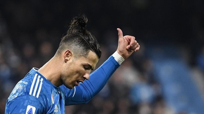 Ảnh bài viết Ronaldo gọi cho Perez và được mời trở lại Bernabeu