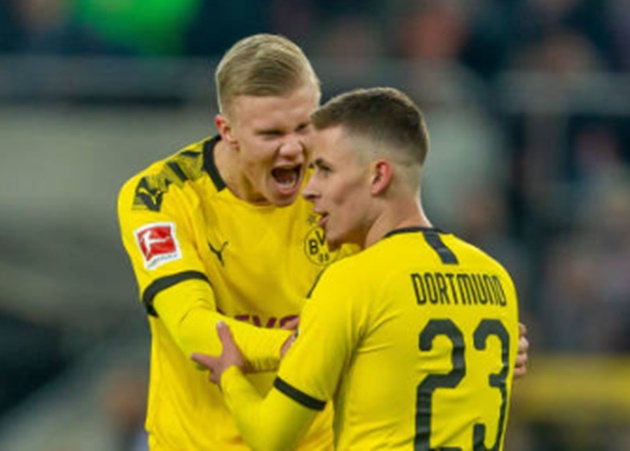 Haaland đổi vai diễn, Dortmund công phá hiểm địa, chiếm vị trí thứ 2 BXH
