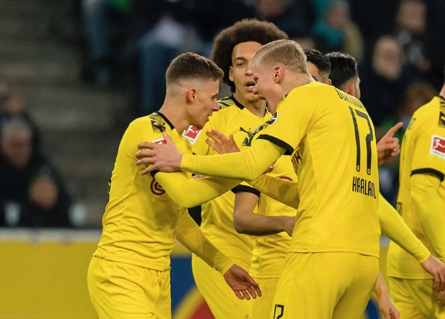 Sao Dortmund "ngán ngẩm": "Haaland ghi bàn quá nhiều rồi, cậu ta nên đổi vai trò"