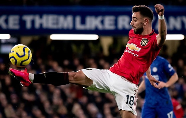 CHÍNH THỨC! Fernandes nhận vinh dự đầu tiên tại Premier League