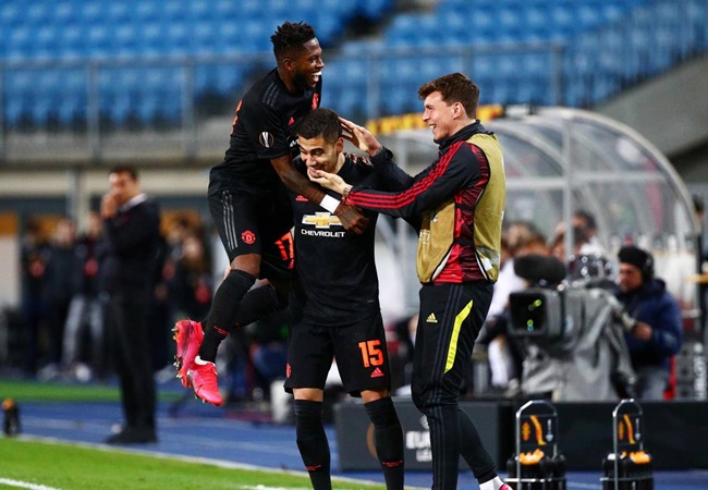 'Thảm họa' sút xa ghi bàn, Man Utd hủy diệt LASK ngay trên đất Áo